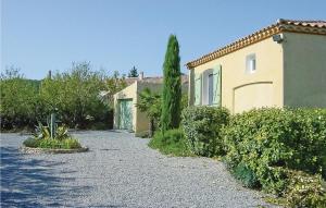Maisons de vacances Amazing Home In Cruzy : photos des chambres