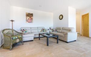 Three-Bedroom Apartment In Trullent