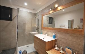 3 Bedroom Cozy Home In Callian