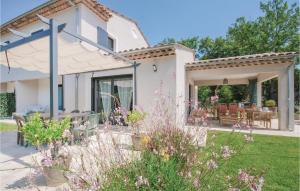 Maisons de vacances Amazing home in Callian with 3 Bedrooms, WiFi and Outdoor swimming pool : photos des chambres