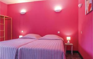 Maisons de vacances Nice Home In Les Angles With Outdoor Swimming Pool : photos des chambres