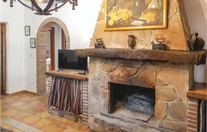 Lovely Home In Villanueva De La Conc