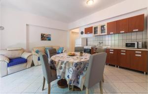 Nice apartment in Medulin w WiFi and 2 Bedrooms