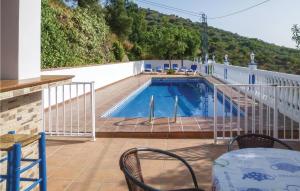 Amazing home in Sayalonga with 6 Bedrooms WiFi and Outdoor swimming pool