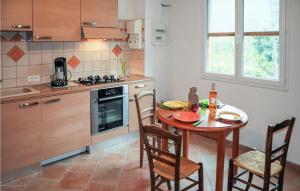 Maisons de vacances Stunning home in Thueyts with 1 Bedrooms and WiFi : photos des chambres