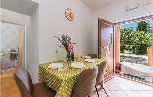 1 Bedroom Nice Apartment In Galizana