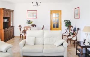 Gorgeous Home In Castalla With Wifi