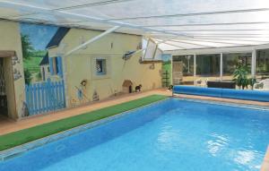 Maisons de vacances Awesome Home In Juigne Sur Sarthe With 4 Bedrooms, Wifi And Private Swimming Pool : photos des chambres