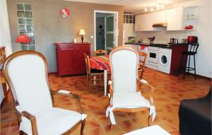 Appartements Awesome apartment in Pignan with 1 Bedrooms and Internet : photos des chambres