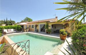 Awesome home in Bagnols en Fort with 3 Bedrooms, Outdoor swimming pool and Swimming pool