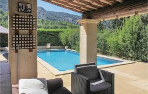 Maisons de vacances Stunning Home In Maubec With 3 Bedrooms, Wifi And Outdoor Swimming Pool : photos des chambres