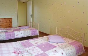 Nice Home In Canchy With Kitchen