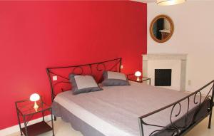 Maisons de vacances 2 Bedroom Gorgeous Home In Visan : photos des chambres