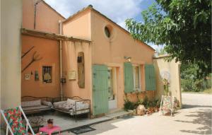 Maisons de vacances Beautiful home in Caderousse with 1 Bedrooms : photos des chambres