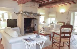 Maisons de vacances Stunning home in Fontaine-Henry with 3 Bedrooms and WiFi : photos des chambres