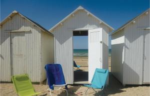 Maisons de vacances 3 Bedroom Gorgeous Home In Fontaine-henry : photos des chambres