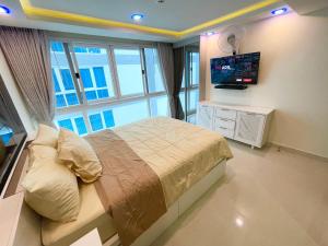 Large luxury condo - 2 Bedroom - Pattaya City Centre - Grand Avenue Residences, Pool View - 312