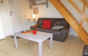 Maisons de vacances Beautiful home in Ectot LAuber with 1 Bedrooms and WiFi : photos des chambres