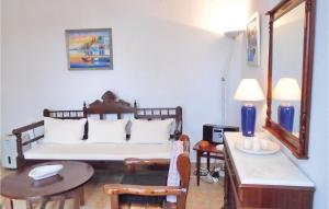 3 Bedroom Awesome Apartment In Panormos