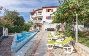 8 Bedroom Stunning Home In Pula 