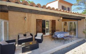 Maisons de vacances Awesome Home In Fayence With 3 Bedrooms, Wifi And Outdoor Swimming Pool : photos des chambres