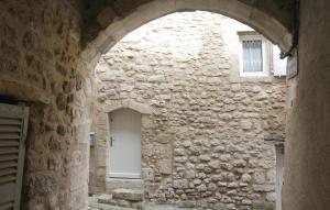 Stunning Home In Reillanne With Wifi