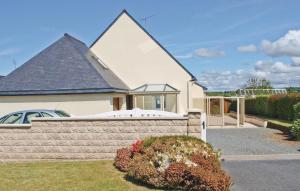 Maisons de vacances Holiday home Saint Quay Perros MN-1642 : photos des chambres