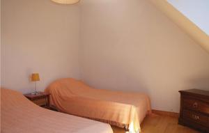 Maisons de vacances Holiday home Saint Quay Perros MN-1642 : photos des chambres