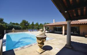 Maisons de vacances Beautiful home in Joucas with 2 Bedrooms, WiFi and Outdoor swimming pool : photos des chambres