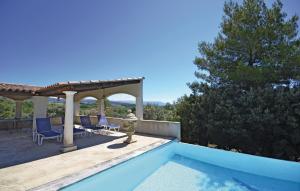 Maisons de vacances Beautiful home in Joucas with 2 Bedrooms, WiFi and Outdoor swimming pool : photos des chambres