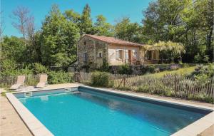 Amazing Home In Le Pot-laval With 3 Bedrooms, Wifi And Private Swimming Pool