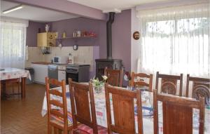 Maisons de vacances Holiday home Kerguigniou : photos des chambres