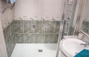 2 Bedroom Awesome Apartment In Mijas