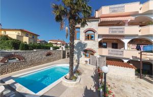 2 Bedroom Amazing Apartment In Pula