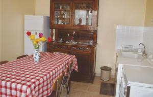 Maisons de vacances Holiday home Kermoisan : photos des chambres