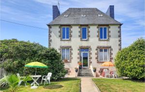 Maisons de vacances Awesome home in Morlaix with 3 Bedrooms : photos des chambres