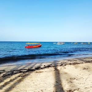 HavenHouse Kijani - 1 Bedroom Beach Apartment with Swimming Pool