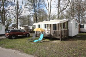 MOBIL-HOME 6 PERSONNES CAMPING EUROLAC BORD LAC AUREILHAN