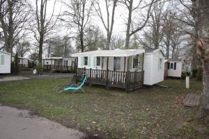 MOBIL-HOME 6 PERSONNES CAMPING HOMAIR RIVAGE DES LANDES à AUREILHAN