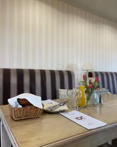 Divá Kačica Restaurant & Pansion - Svätý Peter