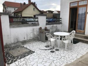 Appartements La Mezza - Wifi - stationnement - Terrasse : photos des chambres