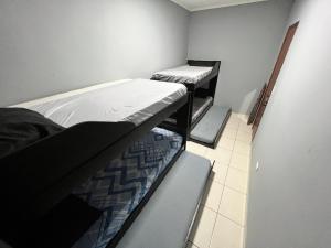 Apto Luxo Praia Grande 50m da Praia WI-FI Familiar