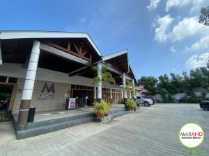 Marand Beach Resort