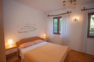 Apartments and Room Agata