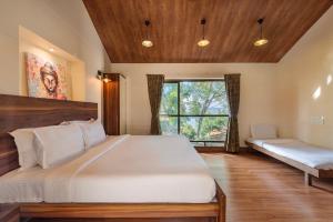 SaffronStays Casa Tranquil, Panchgani - pet-friendly veg only pool villa