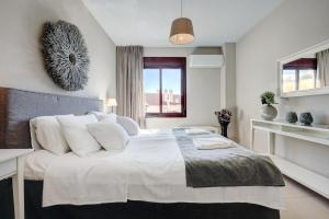 Puerto Banus La Maestranza