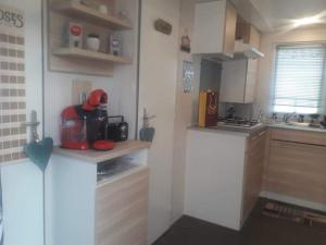 Campings Anne Marie vous accueilles dans son logement familiale pour 6 personnes 3 chambres confortable proche d Europa Park a BOOFZHEIM dans CAMPING 3 Etoiles : photos des chambres