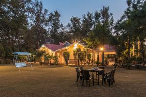 StayVista at Solitude in the Woods- Cozy 2BR Villa in Delhi with Lawn Bonfire