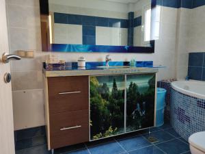 Dimitris Vaso’s Villa with Sea and Mountain View!