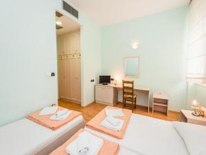 Triple Room room in Guesthouse Aurora
